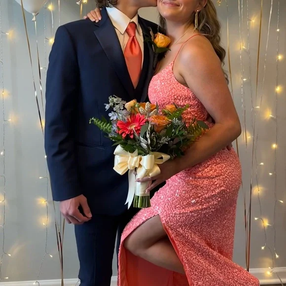 Prom Dress - Picture 5 of 8